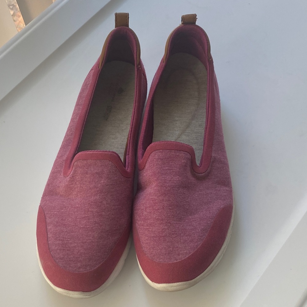 Cloudsteppers by Clarks Women's Red Slip-On Flats